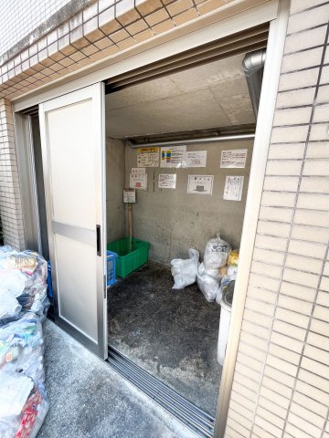 リーガル弁天町のその他