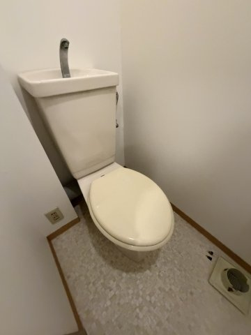 コーポサンルーツⅡのトイレ
