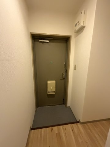 コーポサンルーツⅡの玄関