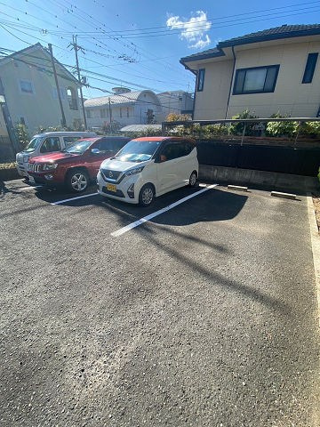 夙川イングスの駐車場