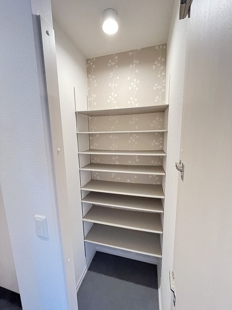 クレスタ