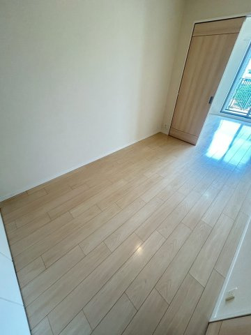 甲子園三番町ハイツの洋室