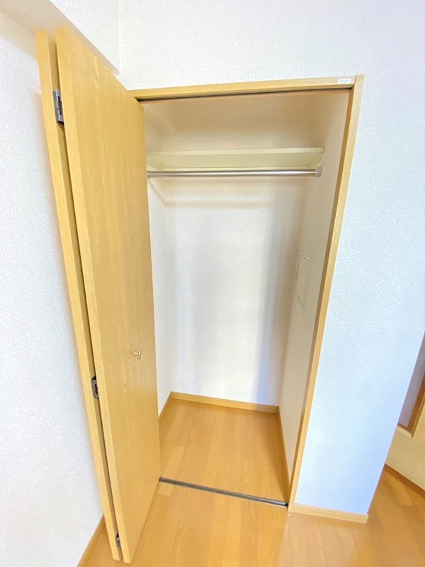 日神パレステージ三軒茶屋第２の収納