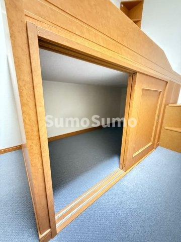 レオパレスクレスト御影の収納