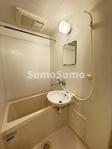 レオパレスクレスト御影の浴室