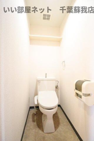 ヤマニビルのトイレ|落ち着いた色調のトイレです