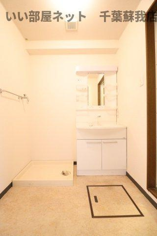ヤマニビルの洗面所|朝の準備に活躍する、洗髪洗面化粧台！