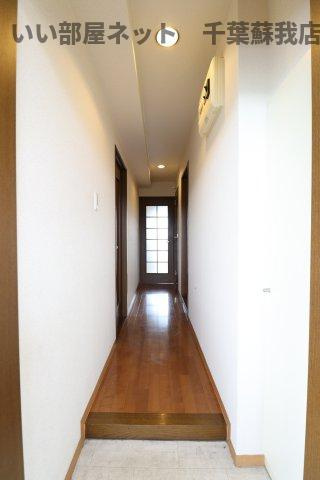 ヤマニビルの玄関|落ち着いた玄関です