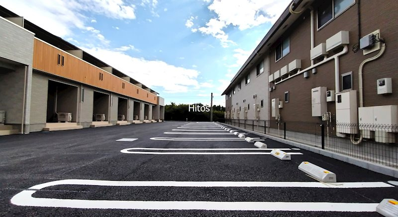 Maison　de　Shine(メゾン・ド・シャイン)Ⅱ の駐車場|駐車場があります