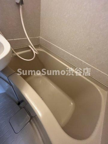 サンパレス目黒の浴室|きれいなお風呂です