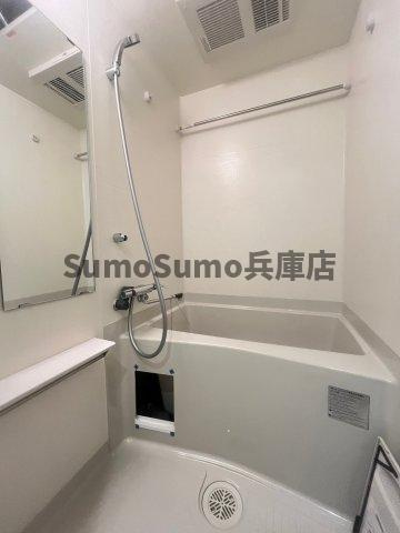 プレサンス神戸セレスティアの浴室