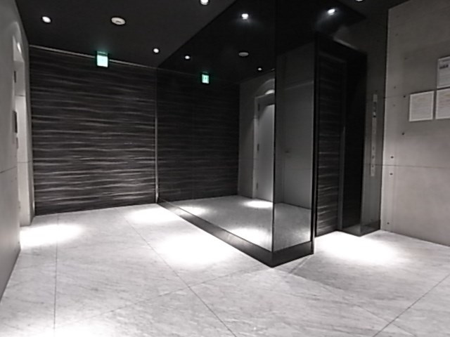 S-RESIDENCE神戸元町のロビー