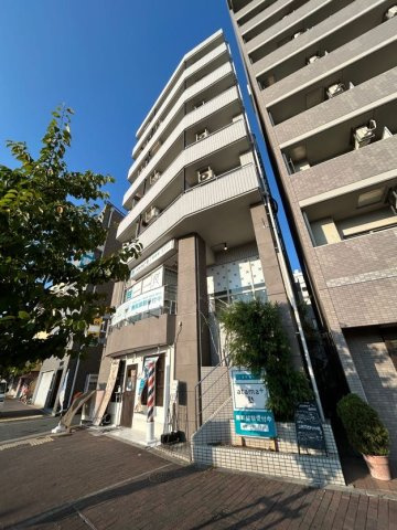 リバティー壱番館の外観