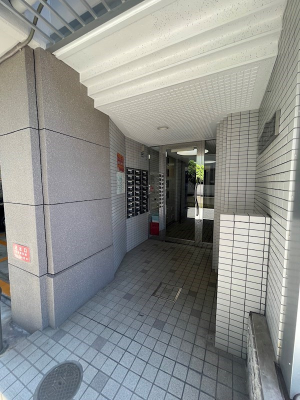 リバティー壱番館の外観