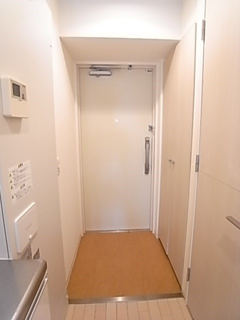 willDo三宮イーストの玄関