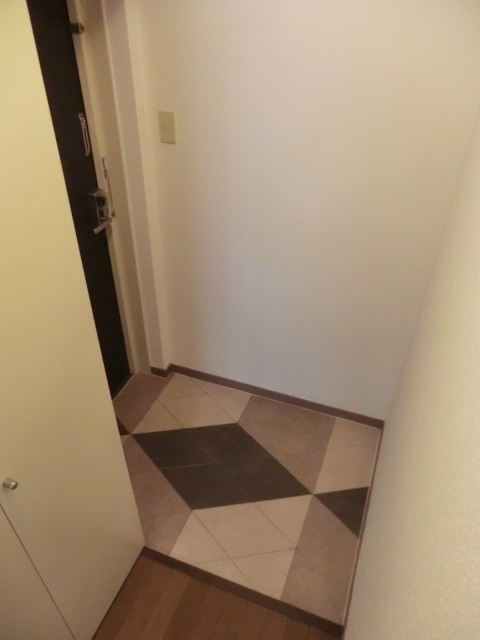 ワコーレ篠原中町の玄関