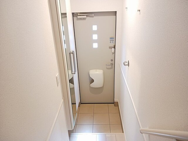 シャトンＡの玄関