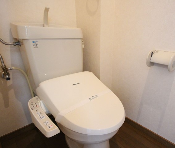 セカンドキャビンのトイレ|ゆったりとした空間のトイレです