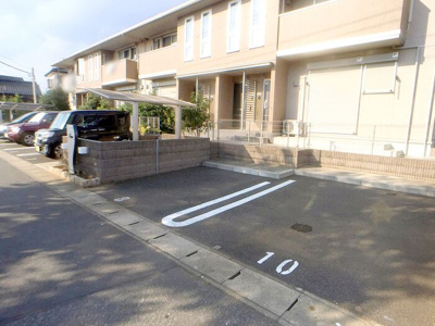 【駐車場】 | フェリエ | 駐車場