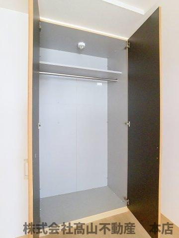 宗像市土穴１丁目のアパートの収納