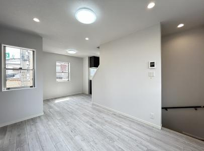 淀川区十八条2丁目　中古戸建の居間・リビング|こちらの居間で趣味の時間をお楽しみください