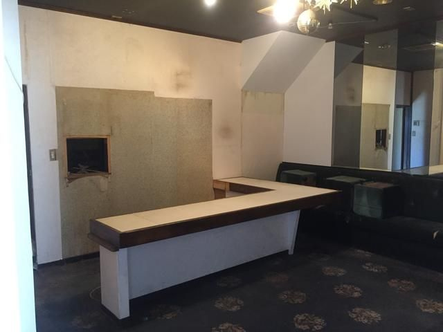 大和平沢店舗の内装