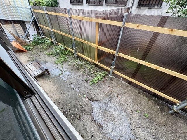三島　長屋住宅の庭