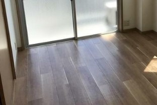 横浜市旭区川井宿町の賃貸マンションの居間・リビング