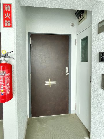 シャトー米子の玄関