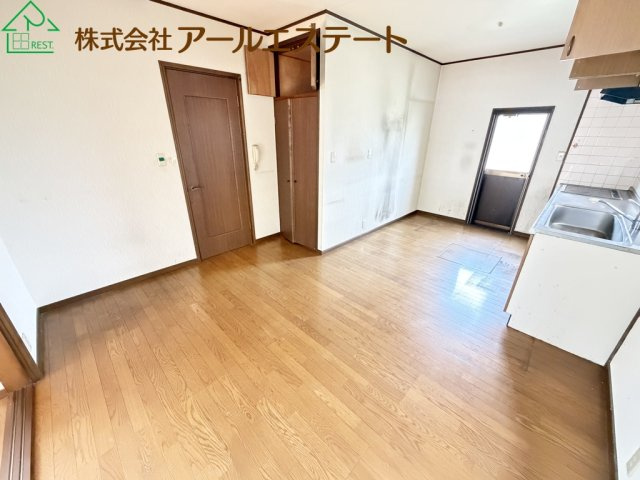 加古川市平岡町土山　　　JR「土山駅」徒歩9分の玄関