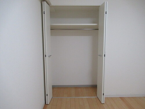 コスモ錦糸町リベディアの収納|クロゼット（洋室）