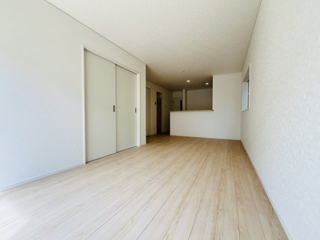 東海市加木屋町陀々法師14番102の一部『仲介手数料無料』新築一戸建て・建売の居間・リビング