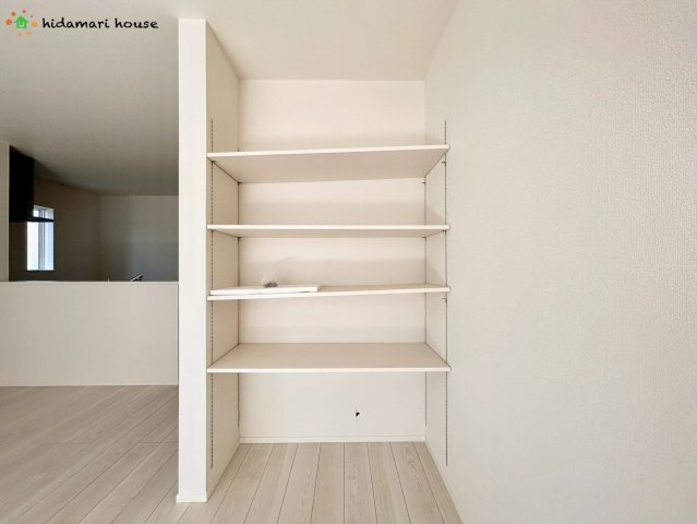 上尾市大谷本郷01期　新築戸建　リナージュ01の収納