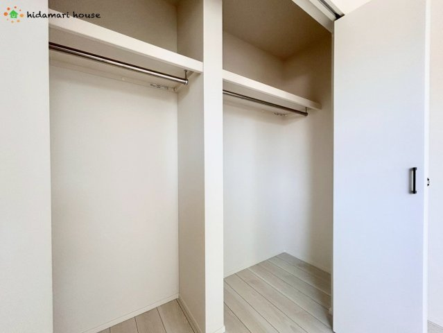 上尾市大谷本郷01期　新築戸建　リナージュ01の収納