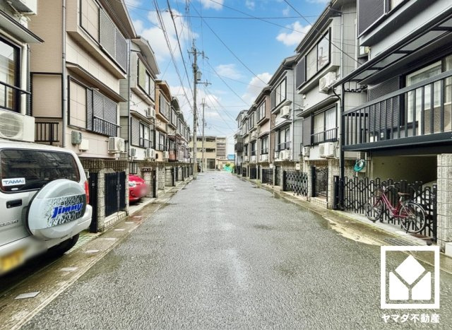 伏見区久我本町の前面道路含む現地写真