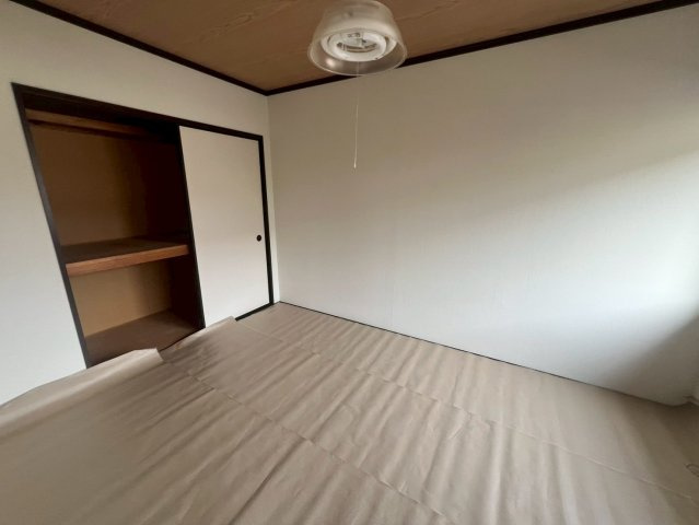 フジイハイツの和室