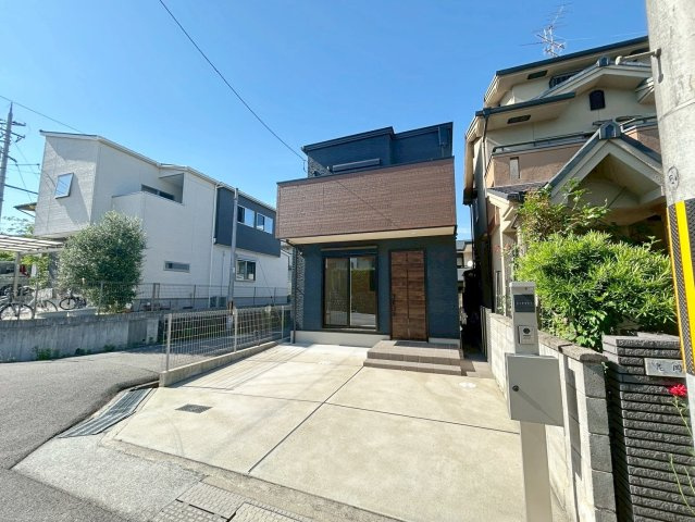 森本町天神森|２方向の道路に面した角地となっており、開放感が感じられます♪（R8.5撮影）