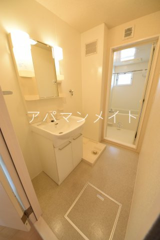 【設備】 | ラマージュⅠ | 室内洗濯機置場です