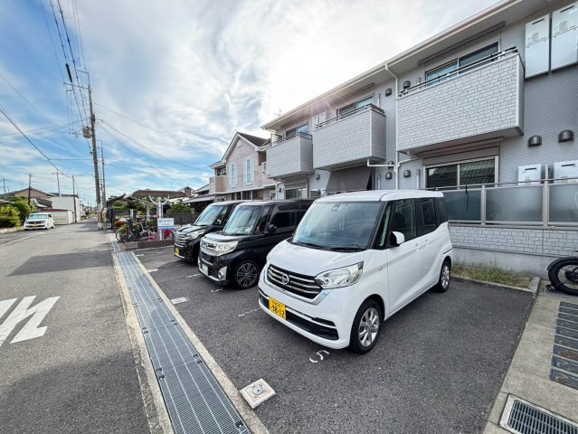 オークリーテラスの駐車場