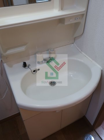 ロワール前沢の独立洗面台