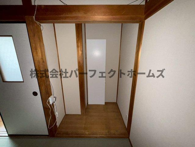 春日町戸建　賃貸の収納|大きなスペースがあり、収納には困りません