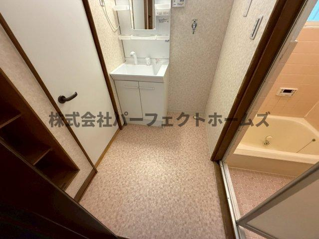 春日町戸建　賃貸の洗面所|使いやすい洗面所です