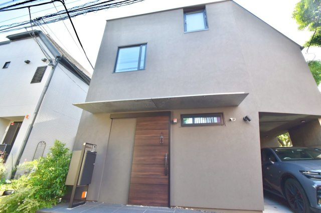 文京区目白台2丁目　中古戸建の外観|現地写真

現地ご見学希望・資料請求などお気軽にお問い合わせ下さい！
03-5990-5201