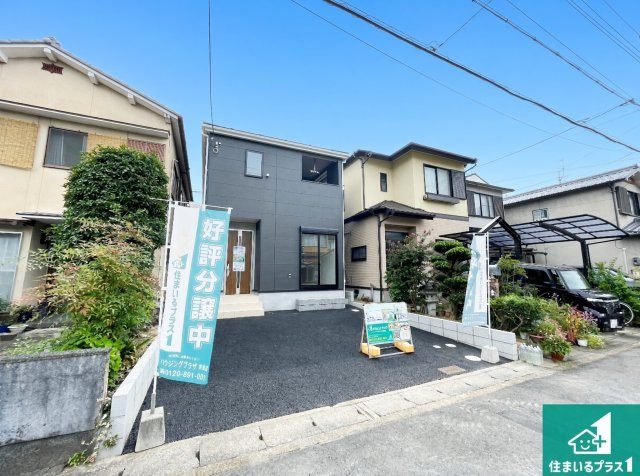 宇治市槇島町一ノ坪　第3期　新築一戸建ての外観|前面道路は車の通りも少なくて安心です。
