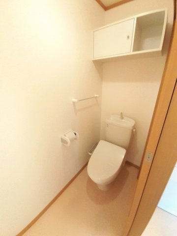 ヴィヴァーチェ　春日野　Ｃのトイレ|トイレです