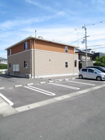 フルール　蘭Ⅱ　Ａの駐車場|駐車スペースもあります