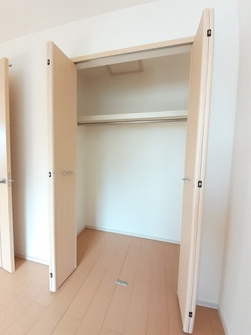 フォルムＭモデナ　Ⅰの収納|大きなものも収納できそうです