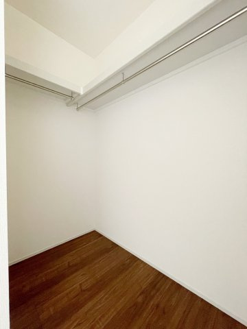 新築戸建・新築建売　郡山市大槻上柵　大槻小・大槻中の収納|ドアなしのウォークインクローゼットは衣類の出し入れがしやすい大容量収納！