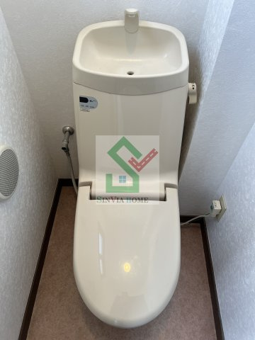 パインクレスト富士見台のトイレ