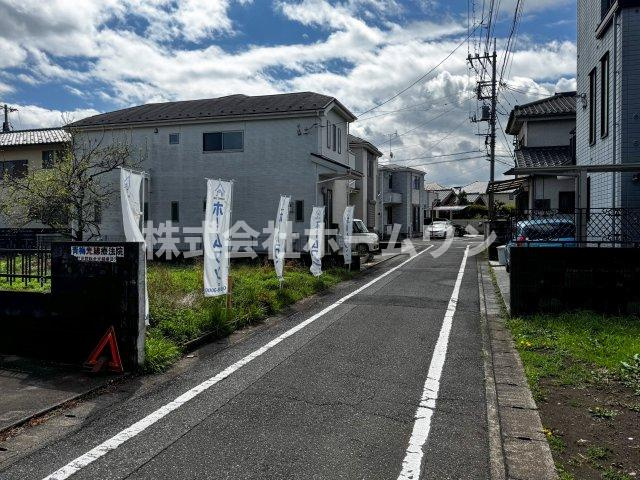 青梅市新町5丁目　土地の前面道路含む現地写真